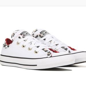Converse women’s Chuck Taylor size 8. Leopard